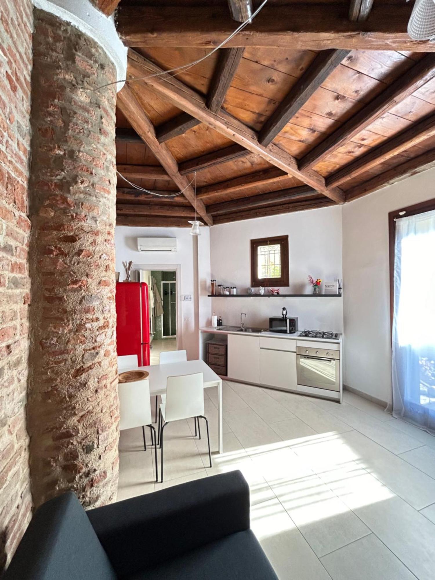 Chiesetta Abside Ex Seminario -Apartment روفيغو المظهر الخارجي الصورة